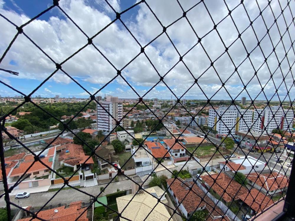 Comprar Apartamentos / Padrão em Maceió R$ 250.000,00 - Foto 2