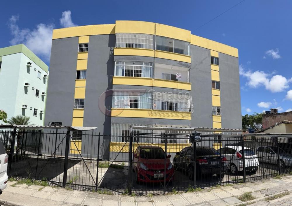 Comprar Apartamentos / Padrão em Maceió R$ 160.000,00 - Foto 1