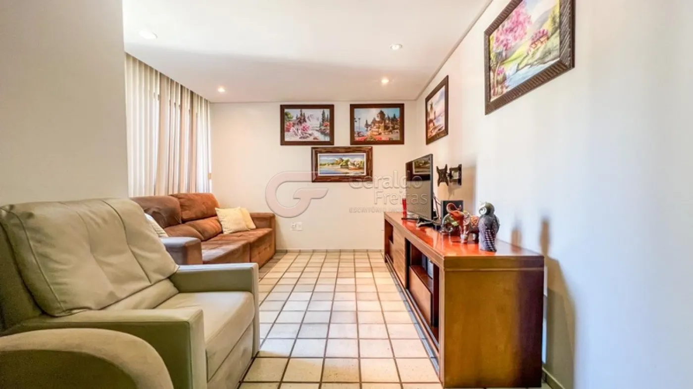 Comprar Apartamentos / Padrão em Maceió R$ 550.000,00 - Foto 5