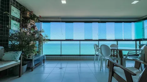 APARTAMENTO BEIRA-MAR À VENDA